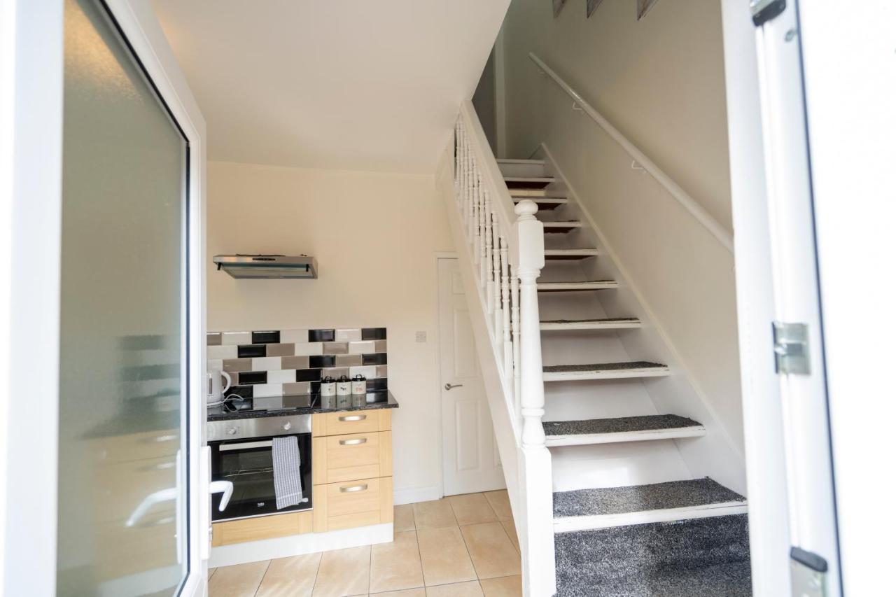 Entire House-Merseyside-Liverpool Birkenhead Esterno foto