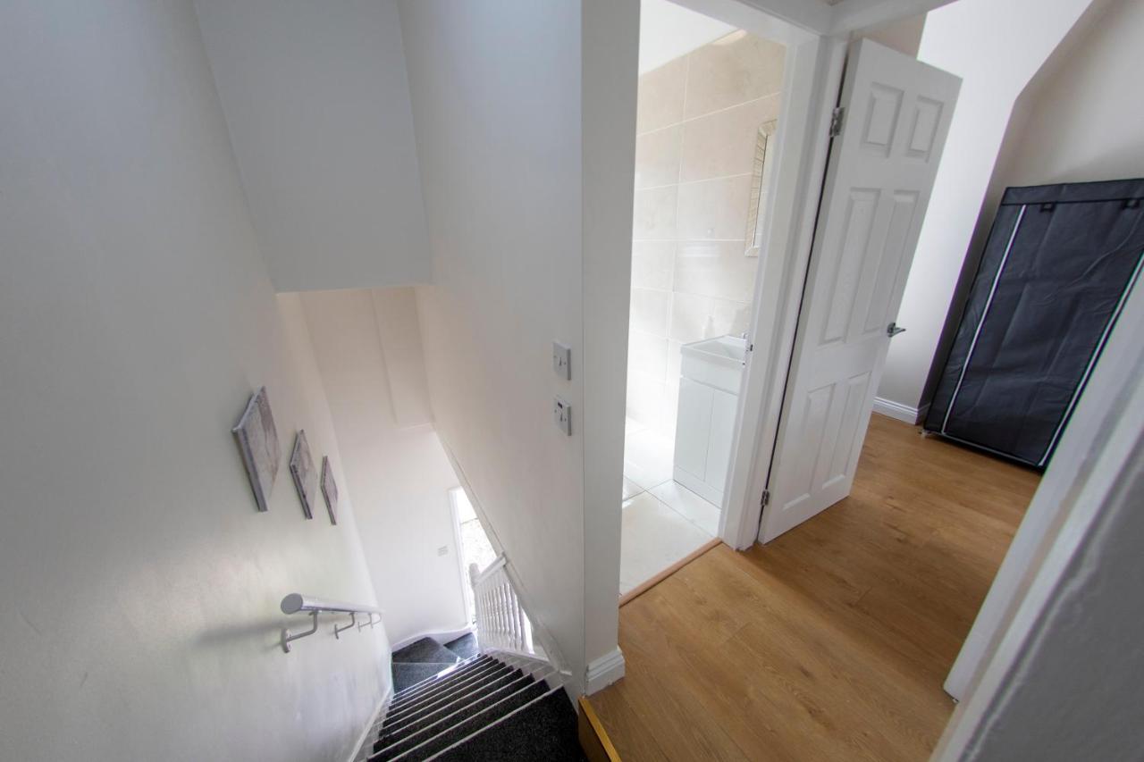 Entire House-Merseyside-Liverpool Birkenhead Esterno foto